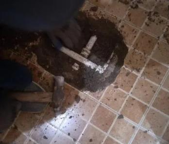 阿克塞卫生间漏水维修公司为您分享下卫生间渗水如何处理及注意事项